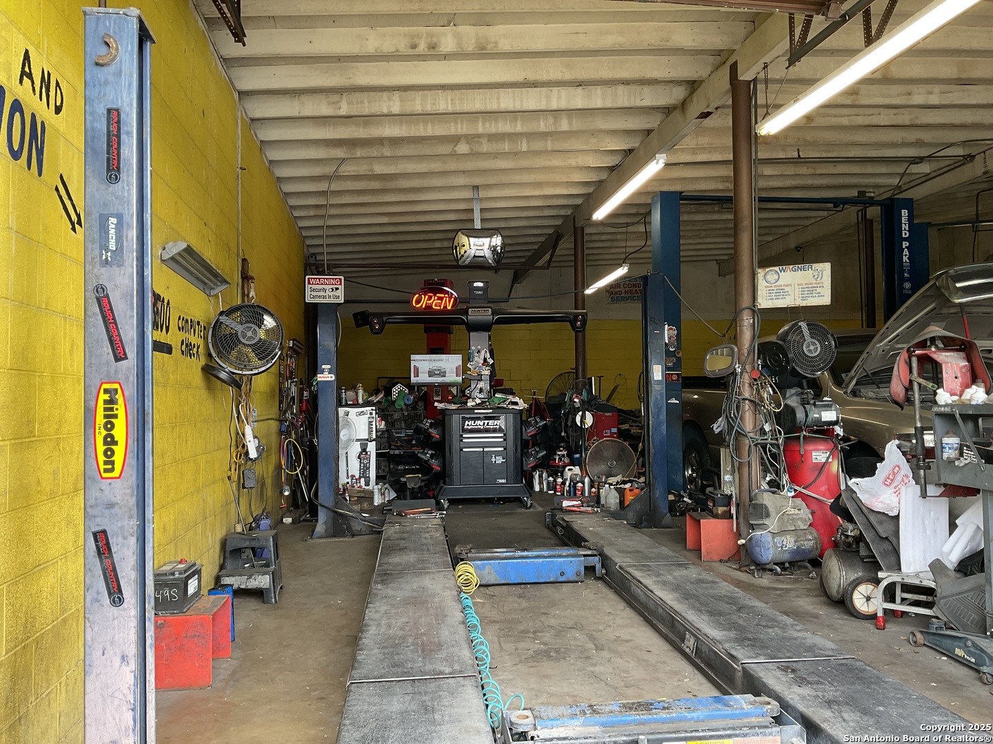 1414 N Zarzamora San Antonio TX 78207