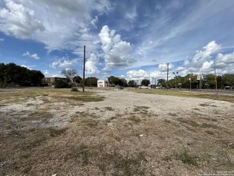 3211 Roosevelt San Antonio TX 78214