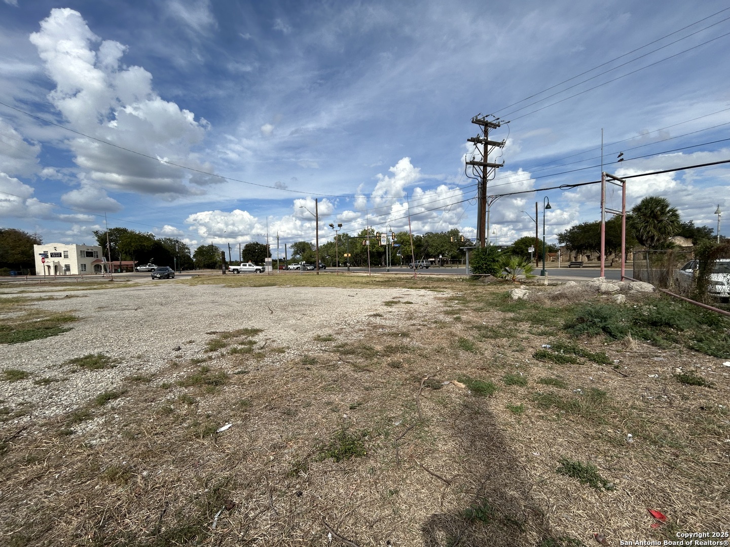 3211 Roosevelt San Antonio TX 78214