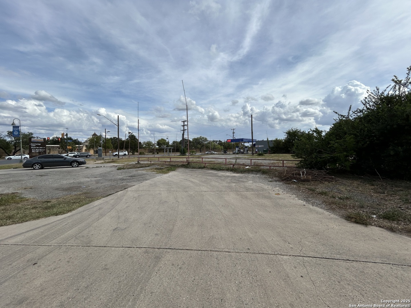 3211 Roosevelt San Antonio TX 78214