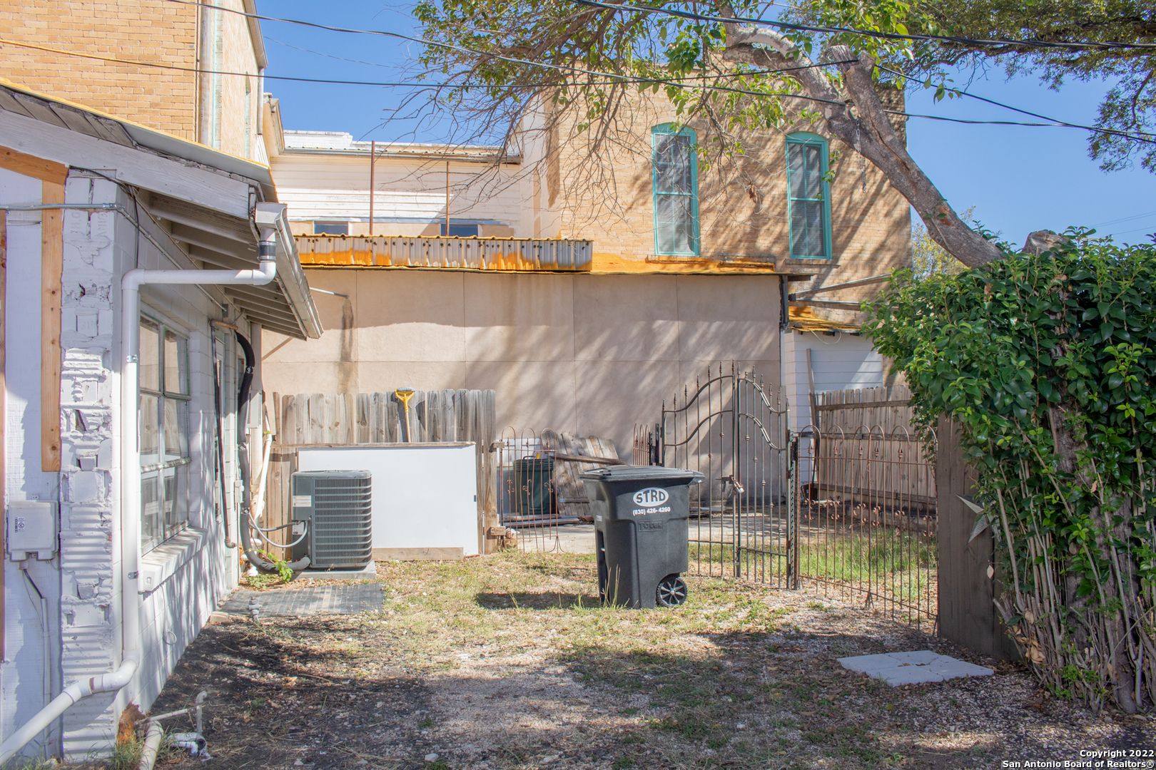 1101 19th Street Hondo TX 78861