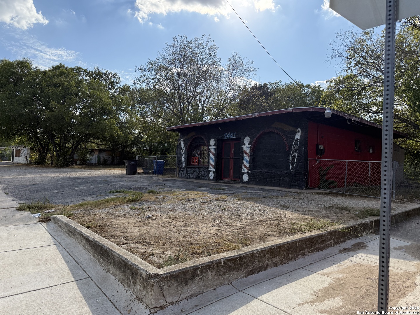 1401 SW 19th San Antonio TX 78207