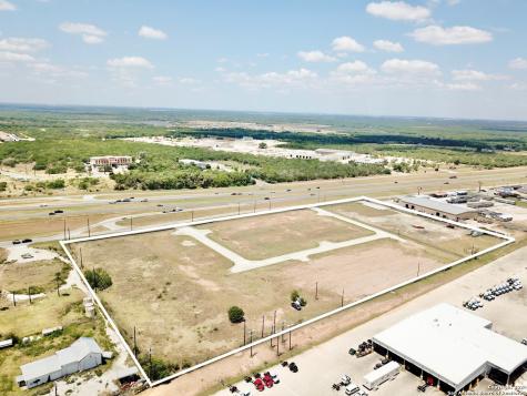 20030 Interstate 37 Elmendorf TX 78112