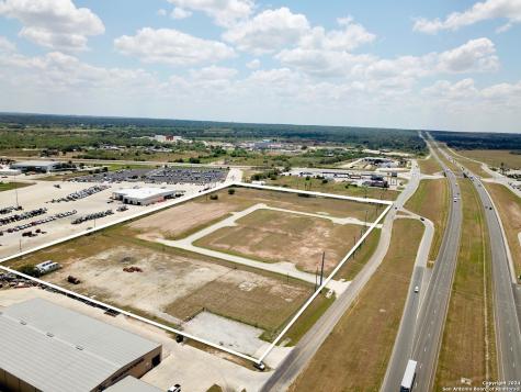 20030 Interstate 37 Elmendorf TX 78112