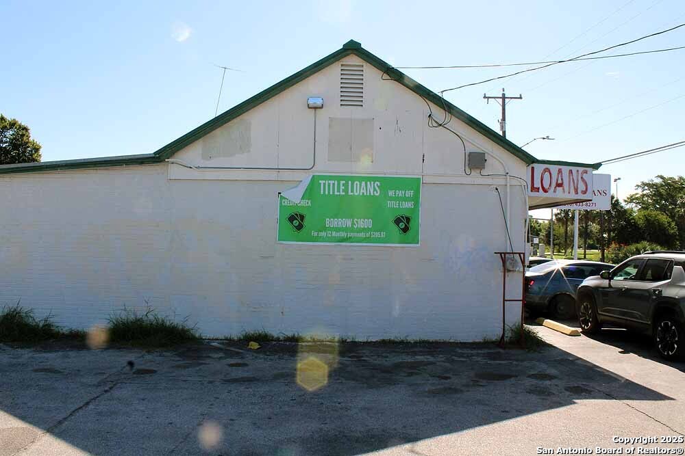 3815 W Commerce San Antonio TX 78207