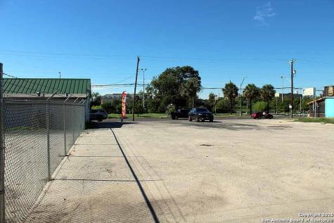 3815 W Commerce San Antonio TX 78207
