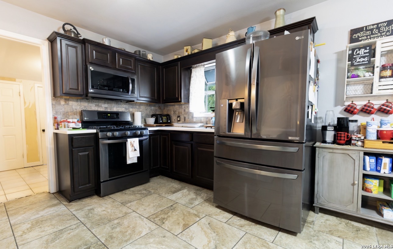 19121 Mcdonald Street Lytle TX 78052
