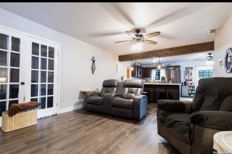 19121 Mcdonald Street Lytle TX 78052
