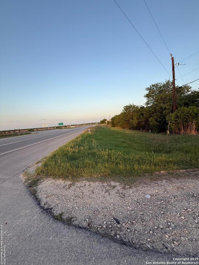 4984 E Loop 1604 Elmendorf TX 78112