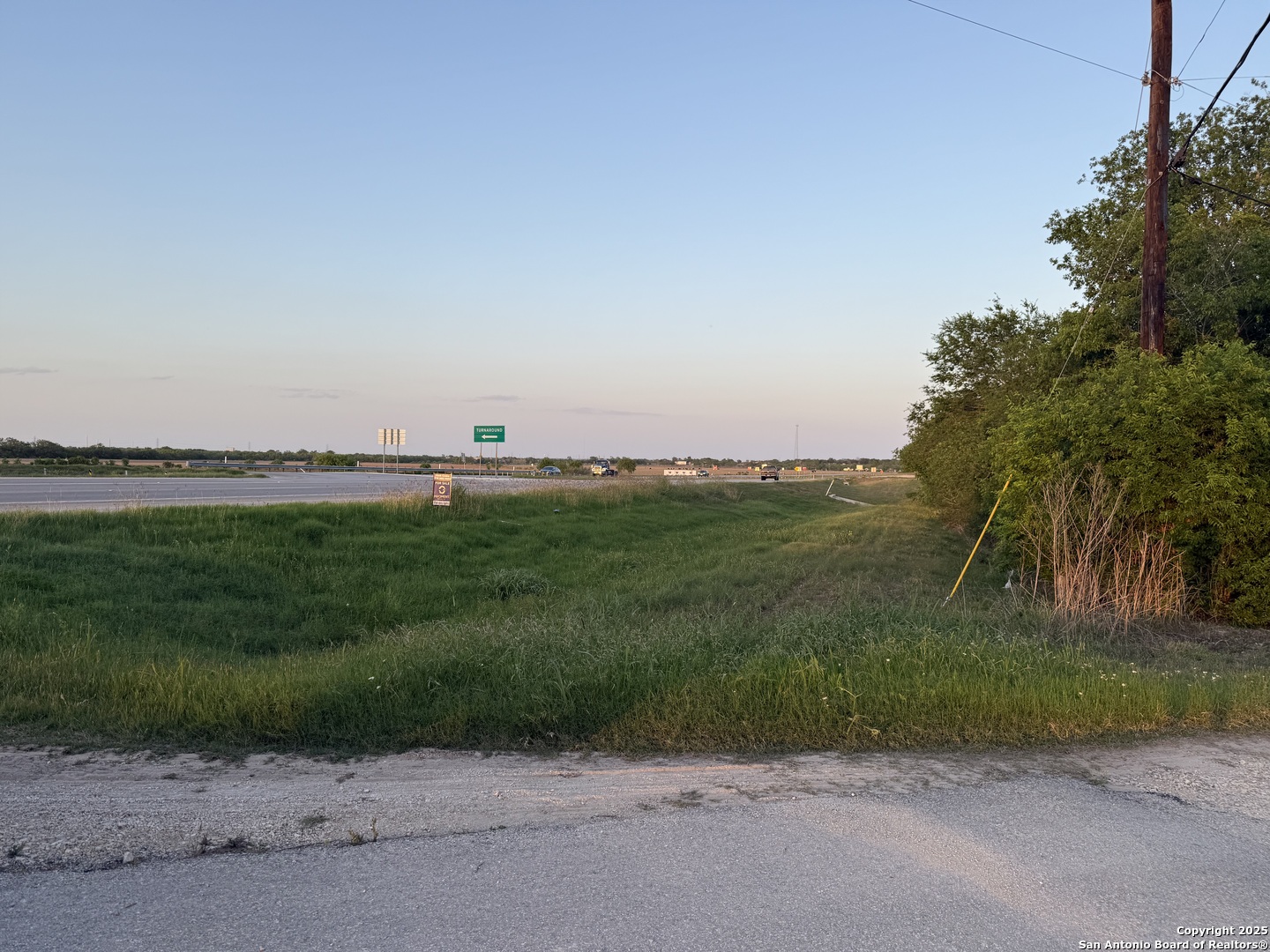 4984 E Loop 1604 Elmendorf TX 78112