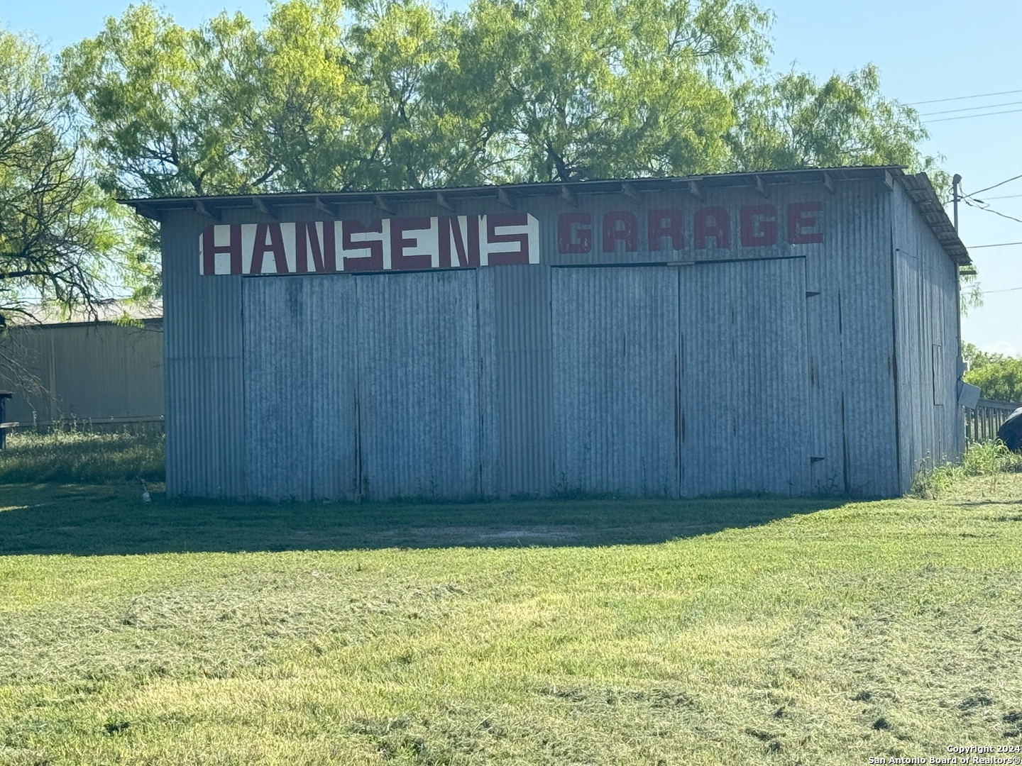 1001 W West Stockdale TX 78160