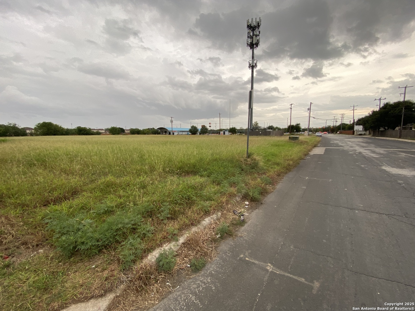 5928 Village Park San Antonio TX 78250