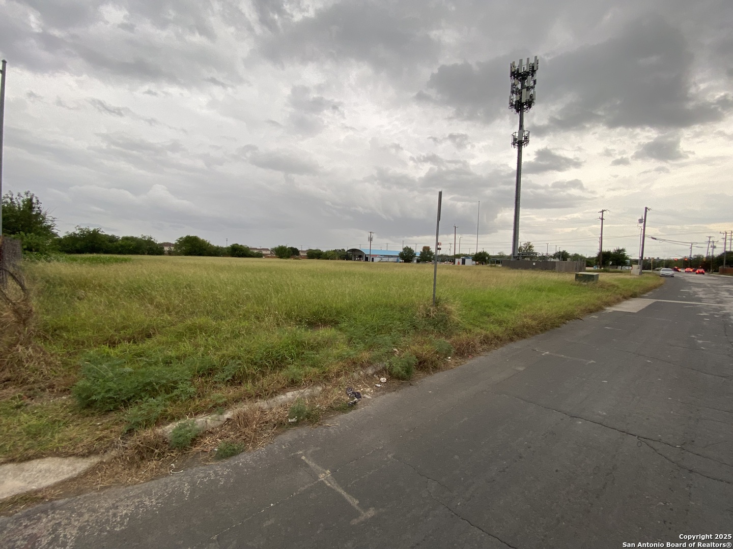 5928 Village Park San Antonio TX 78250