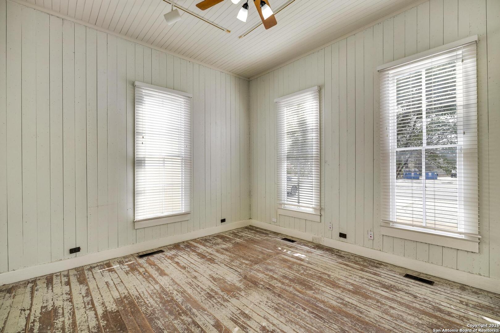 706 Front Street Comfort TX 78013