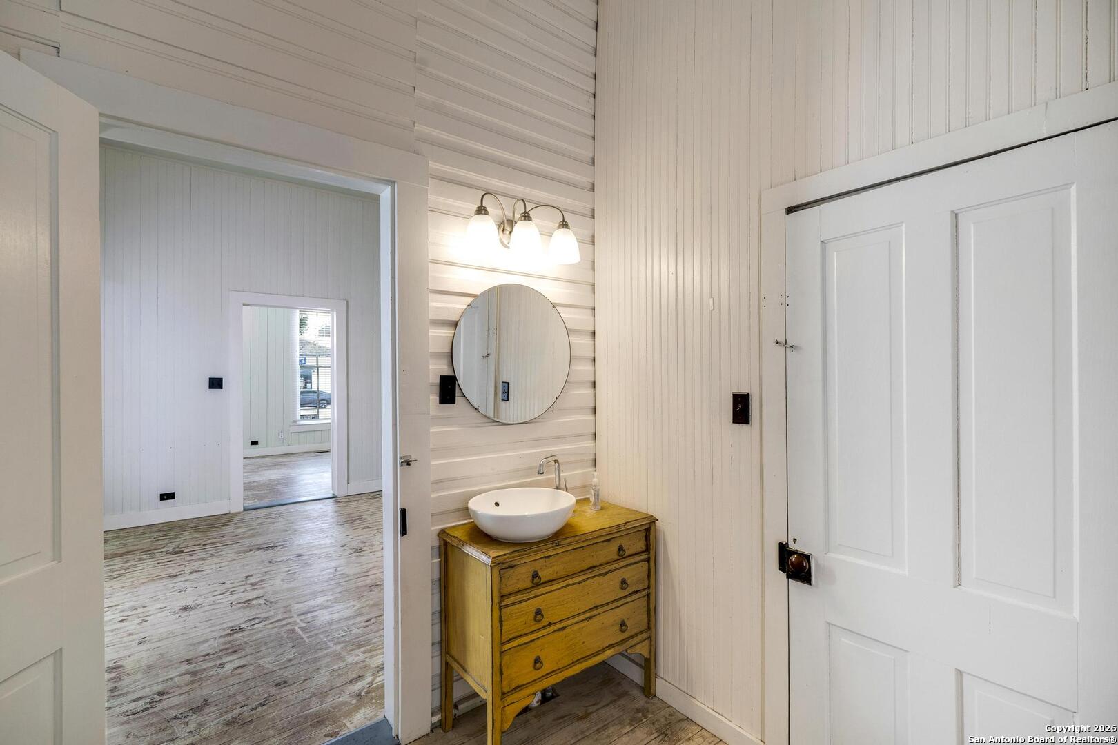 706 Front Street Comfort TX 78013