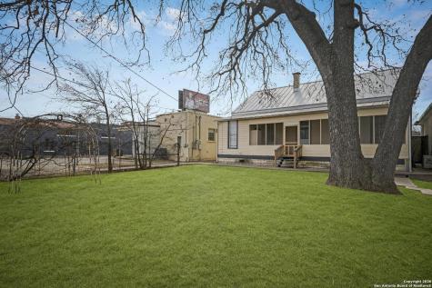 706 Front Street Comfort TX 78013