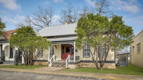 706 Front Street Comfort TX 78013