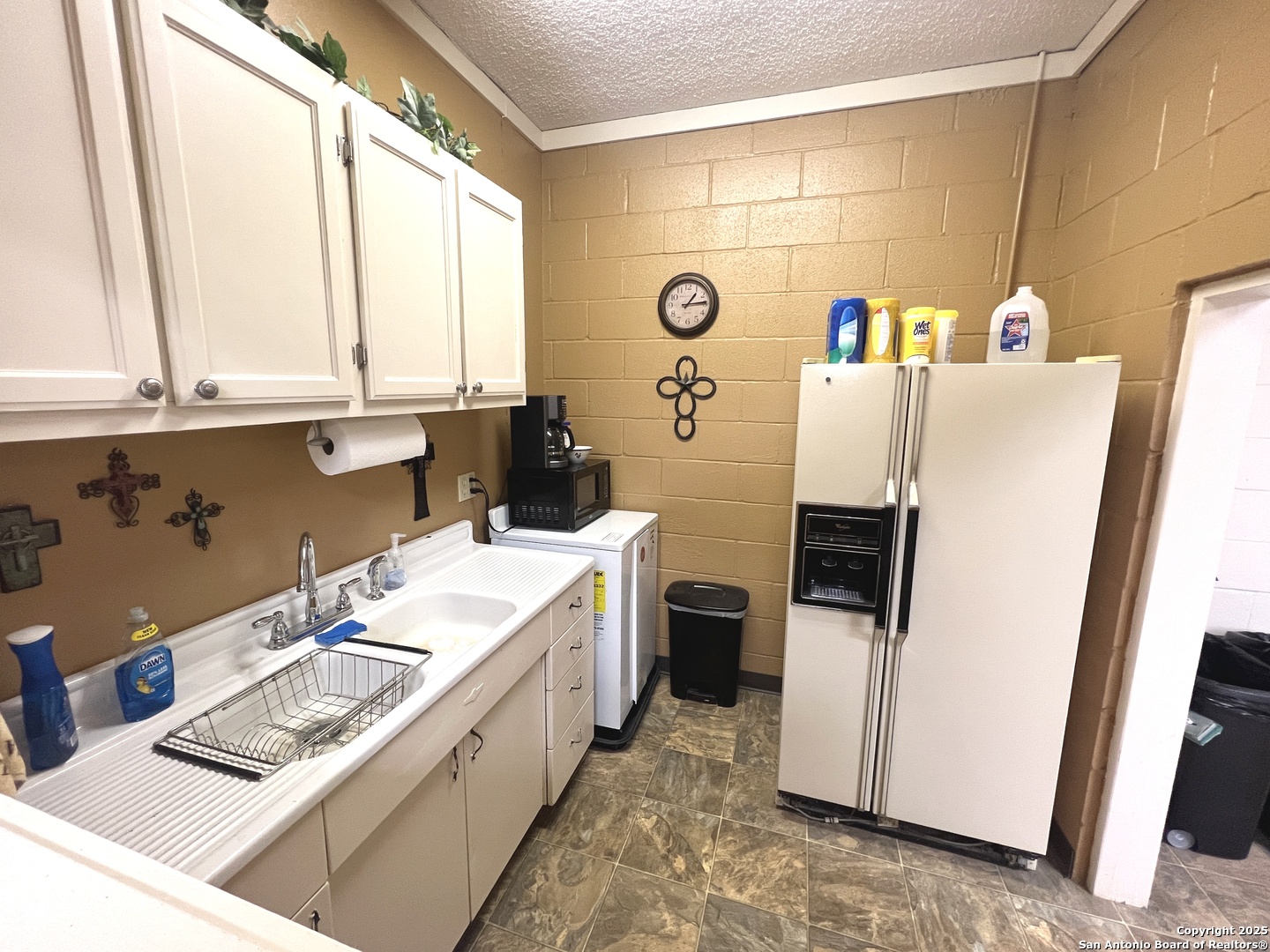 1412 Broadway Kerrville TX 78028