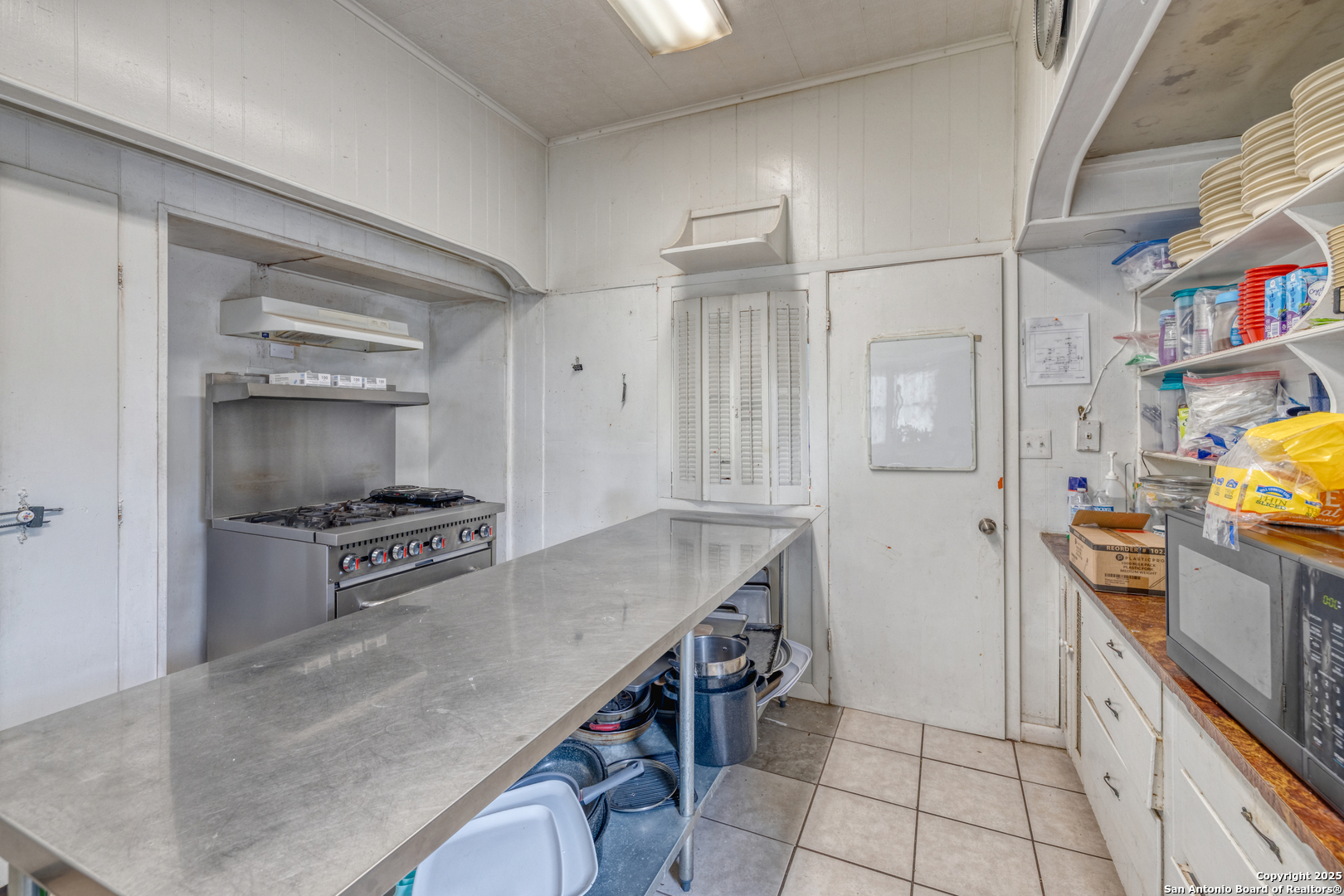 1007 N Getty Street Uvalde TX 78801