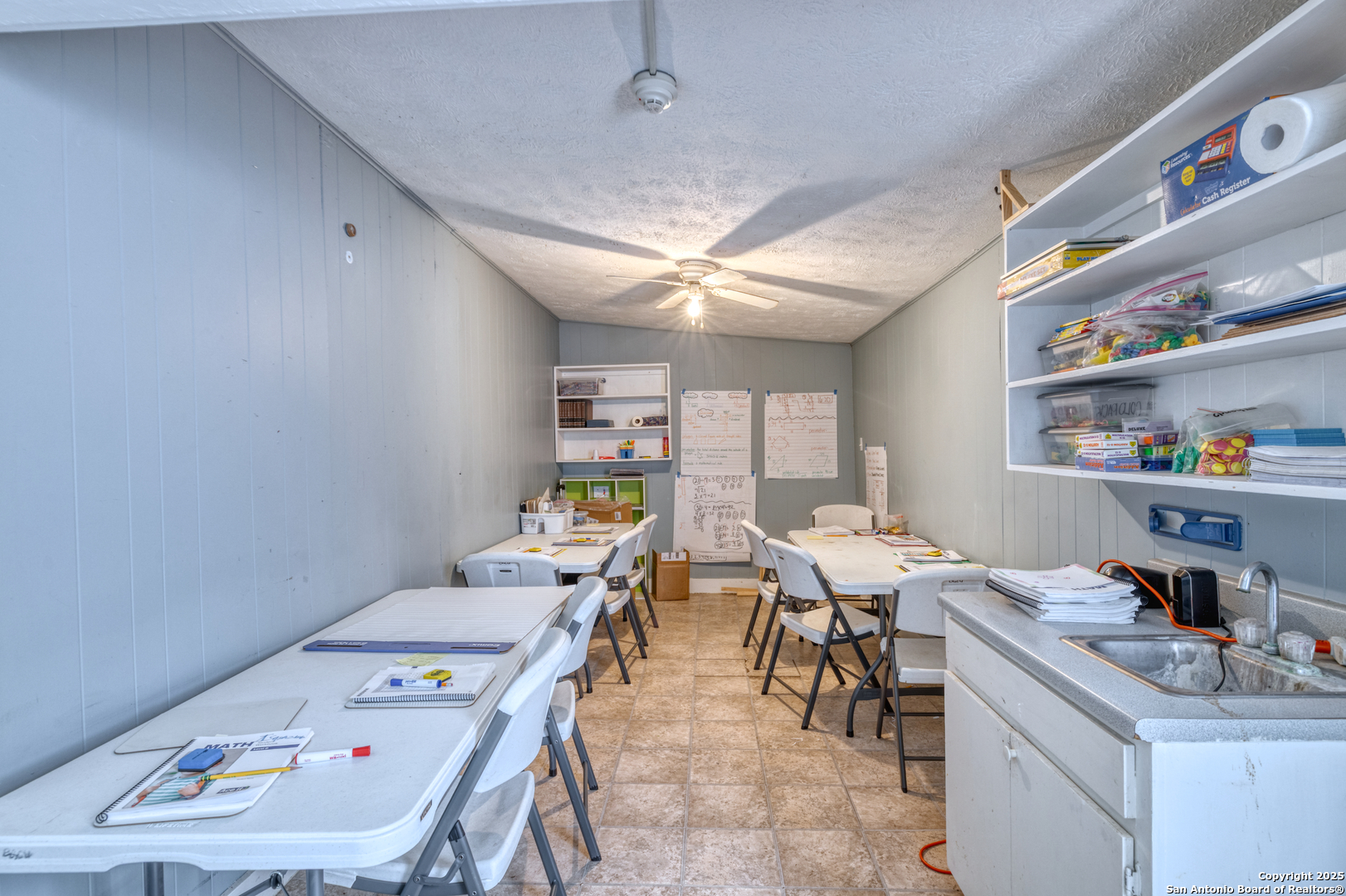 1007 N Getty Street Uvalde TX 78801