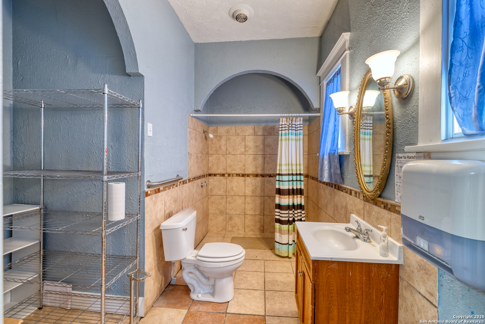 1007 N Getty Street Uvalde TX 78801