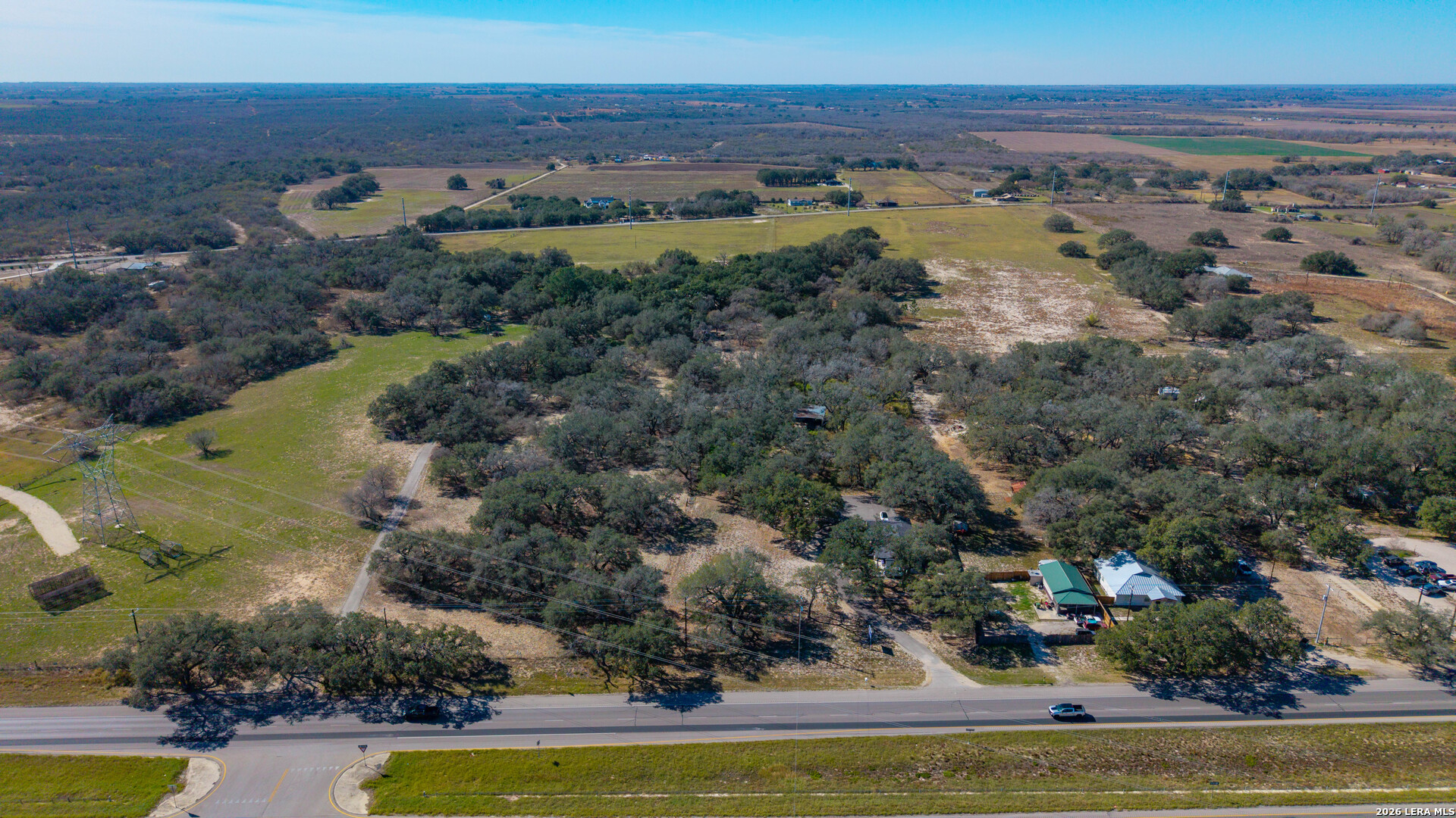 5683 Us Highway 181 N Floresville TX 78114