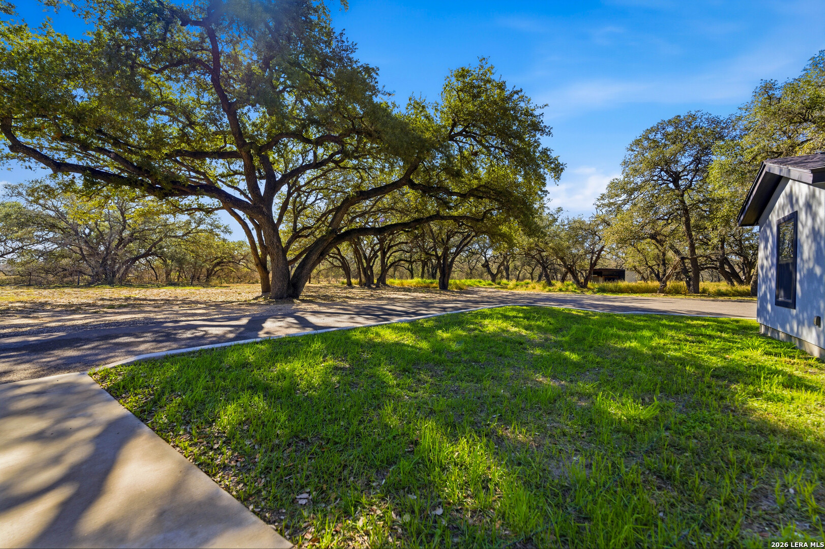 5683 Us Highway 181 N Floresville TX 78114