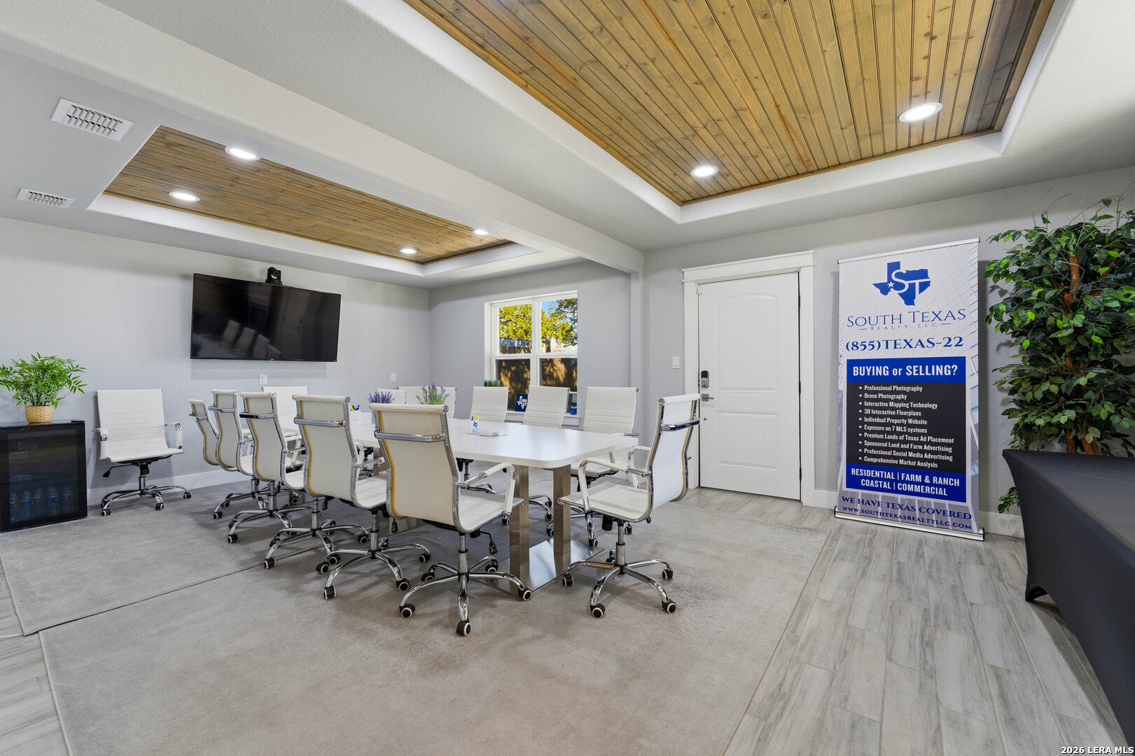 5683 Us Highway 181 N Floresville TX 78114