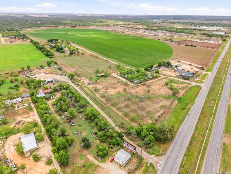 135 County Road 480 Castroville TX 78009