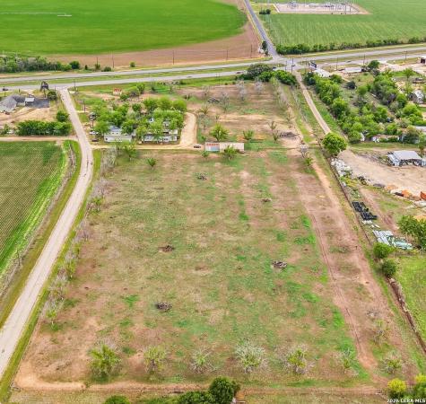 135 County Road 480 Castroville TX 78009