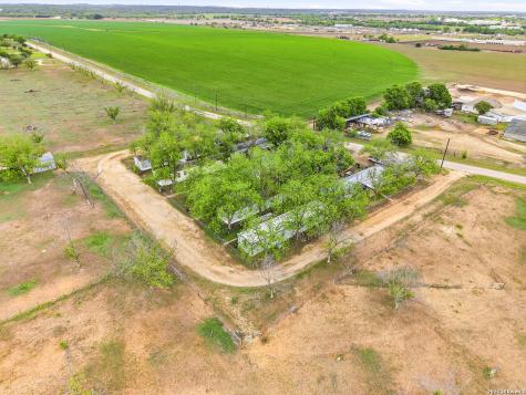 135 County Road 480 Castroville TX 78009