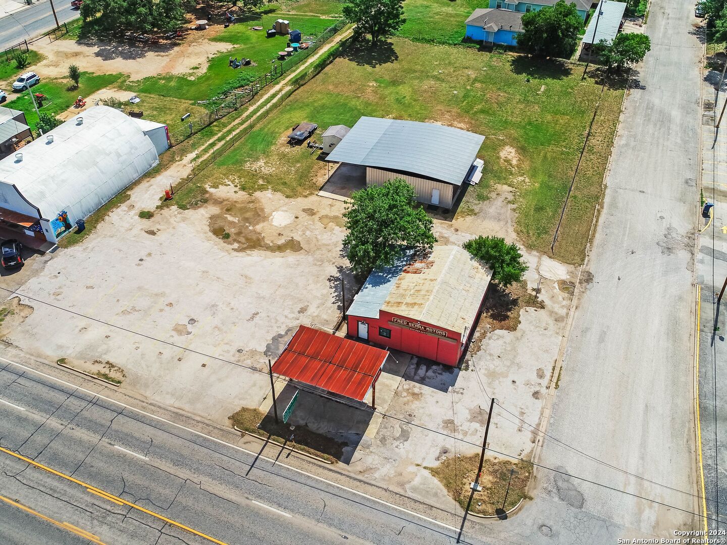 1421 2nd Street Pleasanton TX 78064