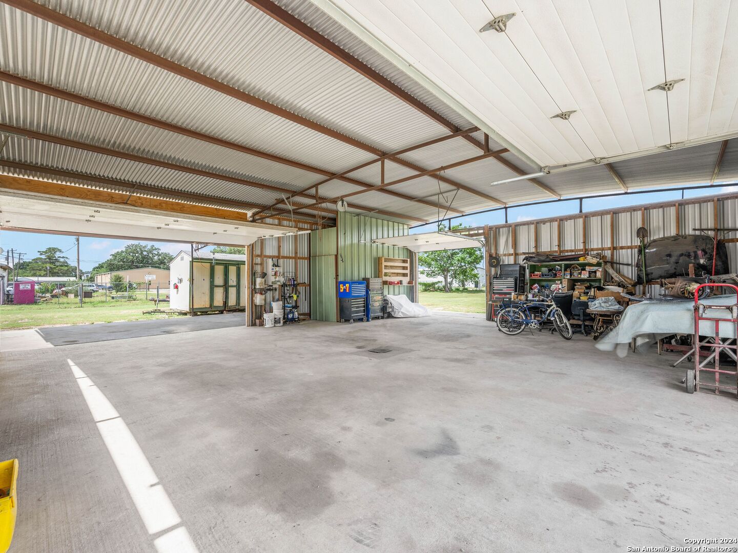 1421 2nd Street Pleasanton TX 78064