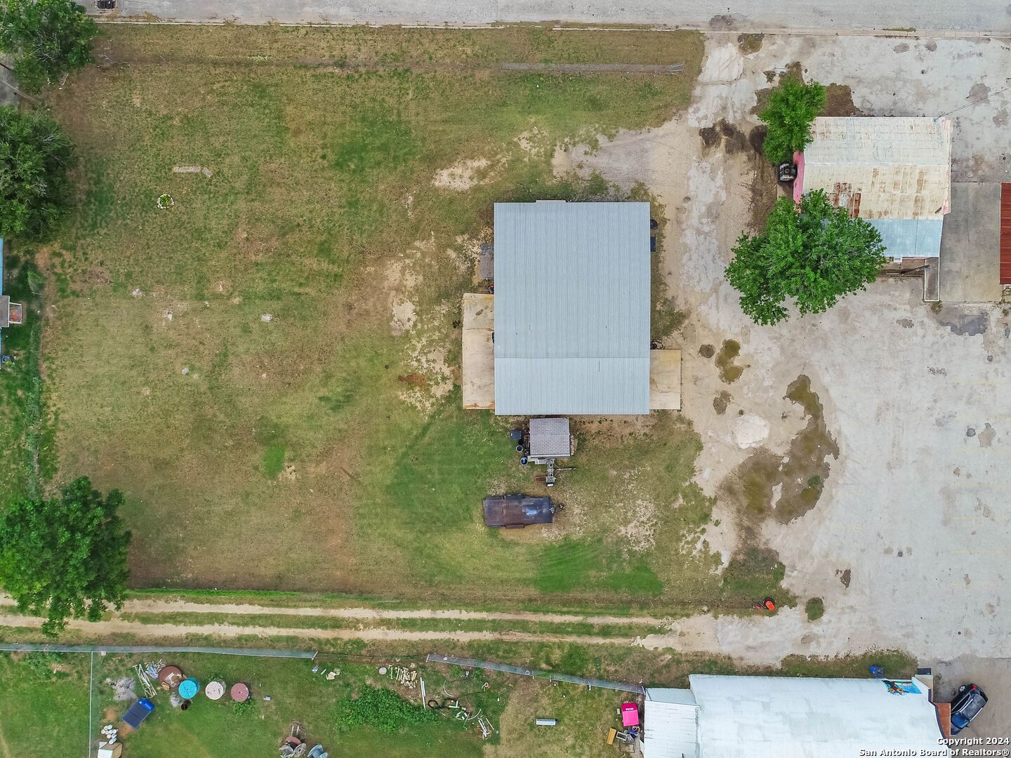 1421 2nd Street Pleasanton TX 78064