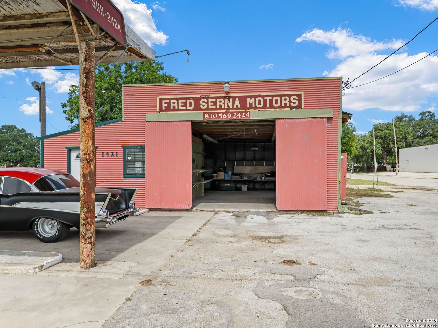 1421 2nd Street Pleasanton TX 78064