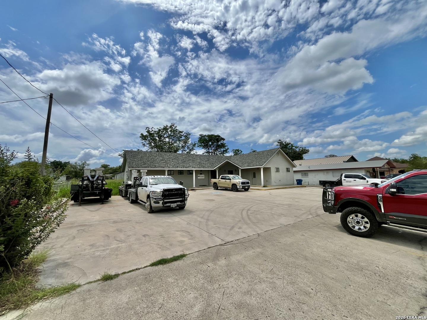 121 N Bryant Street Pleasanton TX 78064