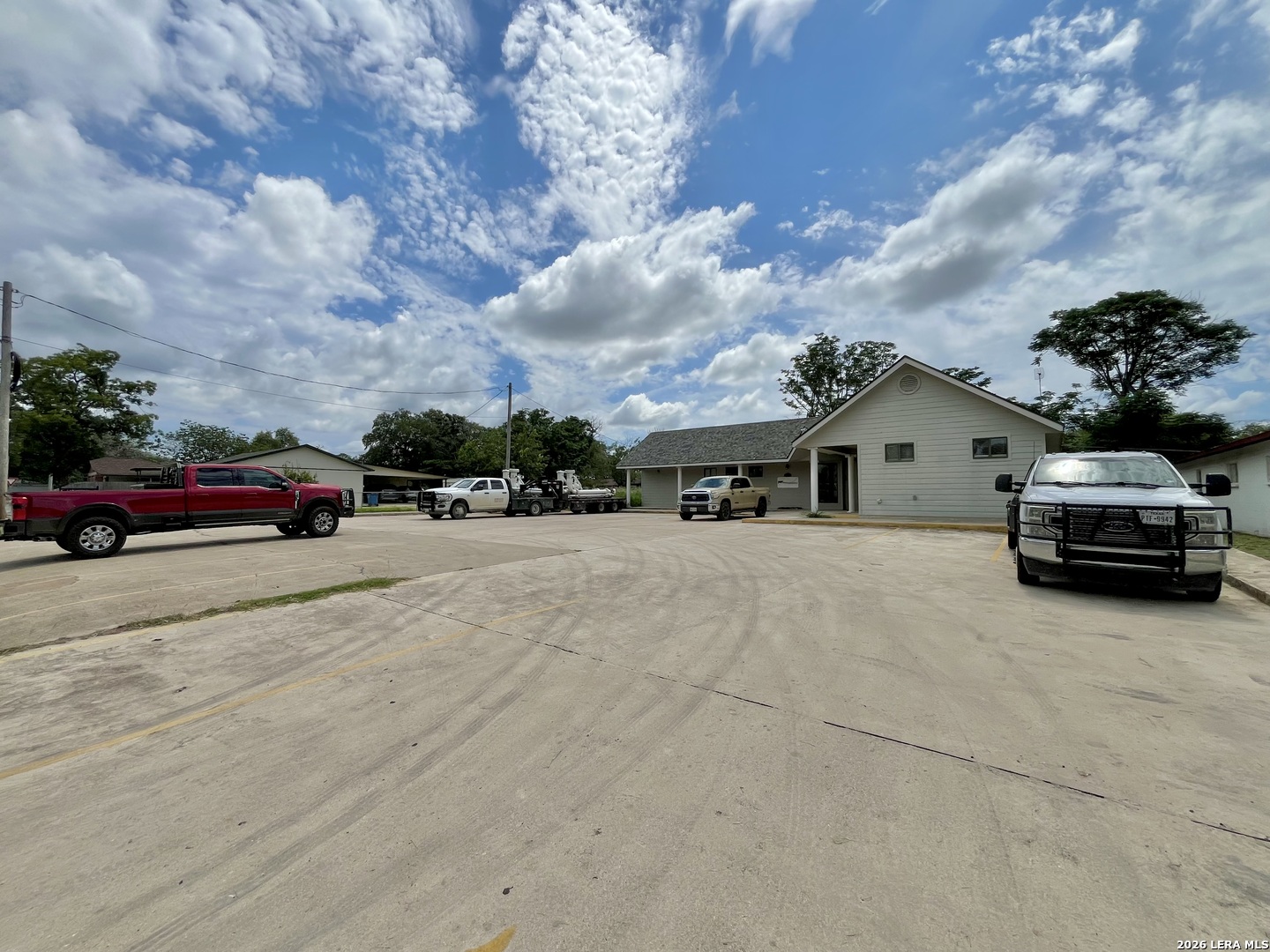 121 N Bryant Street Pleasanton TX 78064