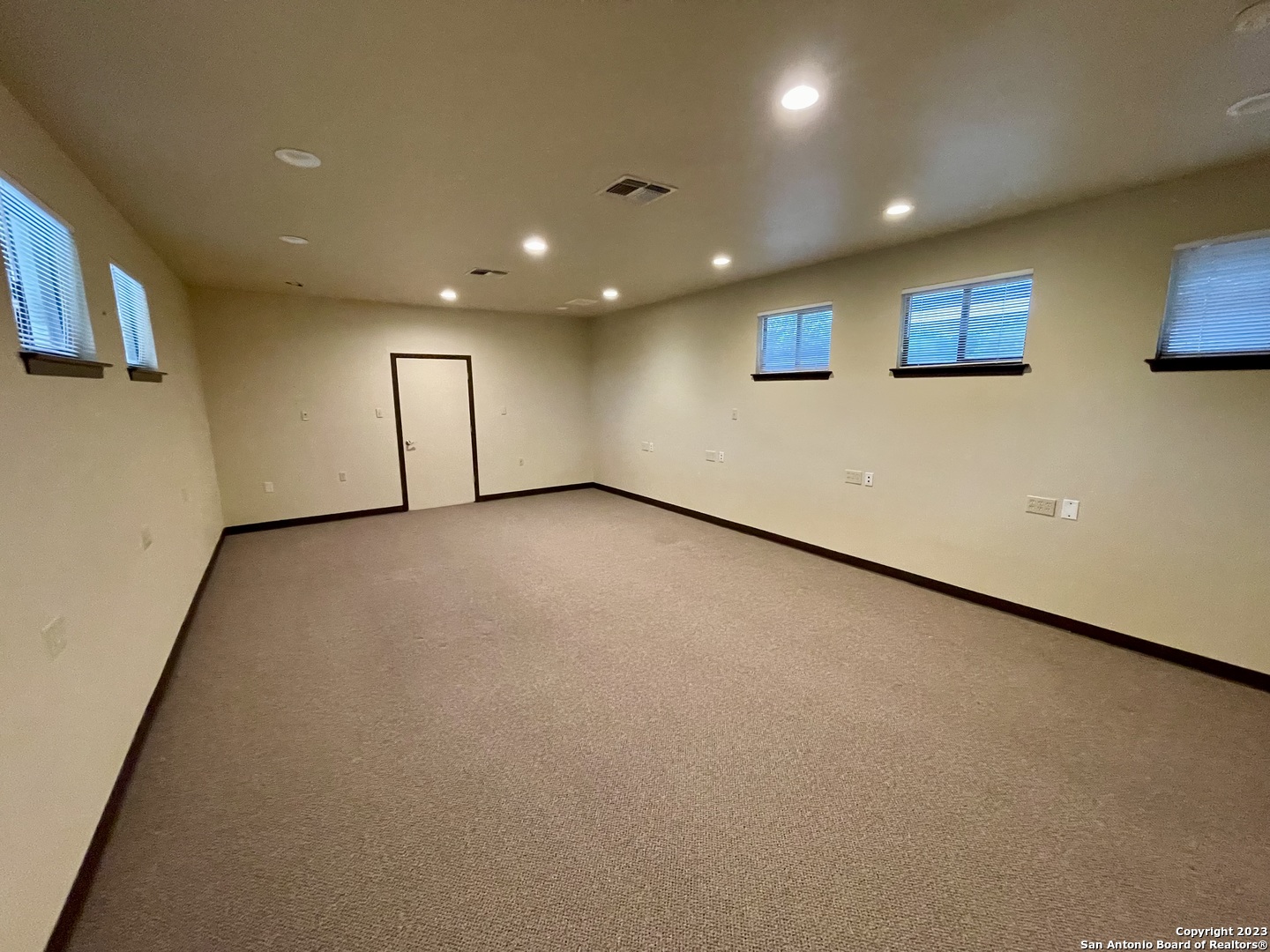 121 N Bryant Street Pleasanton TX 78064