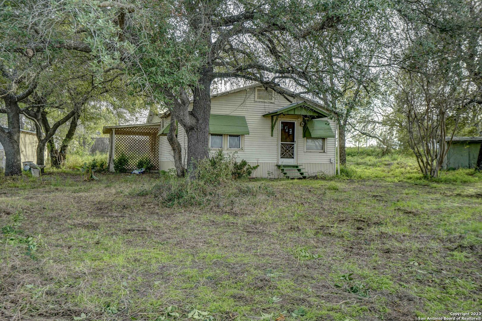 17770 Interstate 35 S Lytle TX 78052