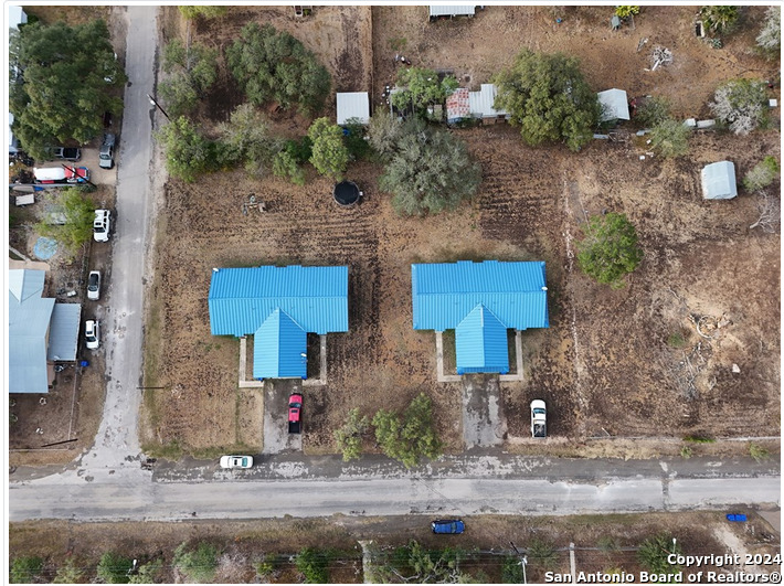 301-306 E South Street Camp Wood TX 78833