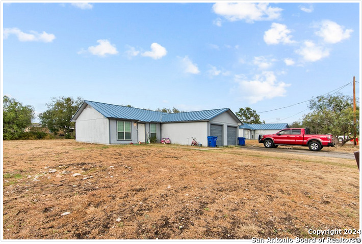 301-306 E South Street Camp Wood TX 78833