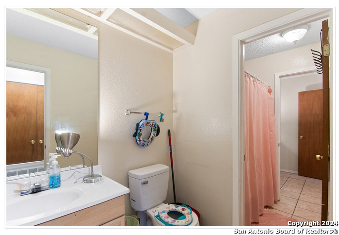 301-306 E South Street Camp Wood TX 78833