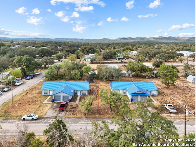 301-306 E South Street Camp Wood TX 78833