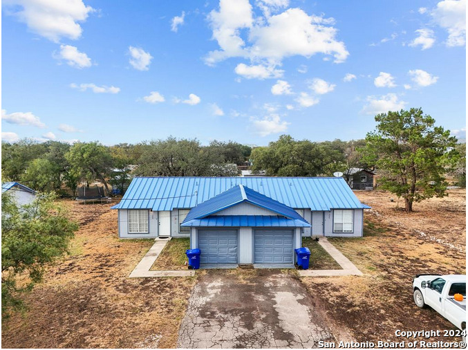 301-306 E South Street Camp Wood TX 78833