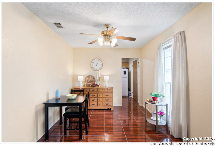 301-306 E South Street Camp Wood TX 78833