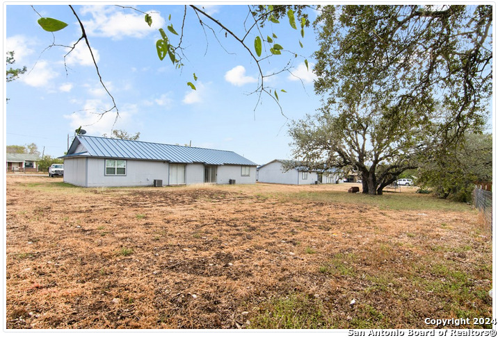 301-306 E South Street Camp Wood TX 78833