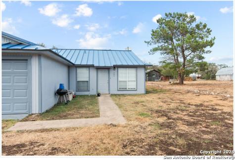 301-306 E South Street Camp Wood TX 78833