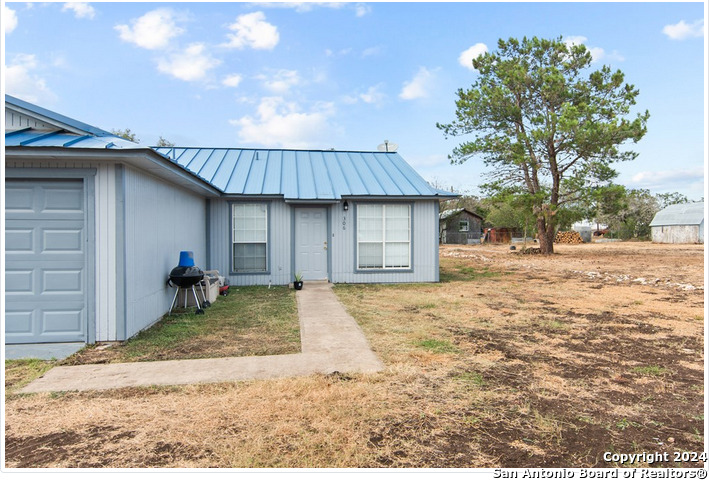 301-306 E South Street Camp Wood TX 78833