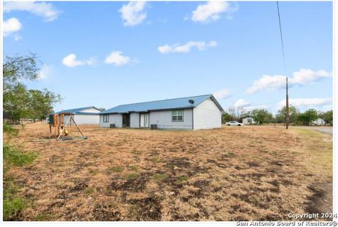 301-306 E South Street Camp Wood TX 78833