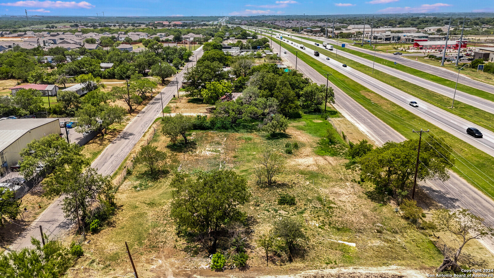 959 E Chavaneaux San Antonio TX 78221